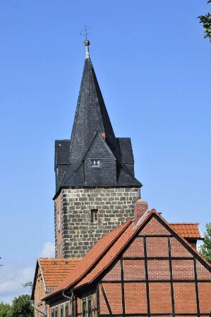 Quedlinburg - Historischer Stadtmauerturm : Historischer Stadtmauerturm in der Gasse Hinter der Mauer. Aufgenommen in Quedlinburg am 17. Juli 2012