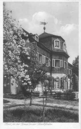 Postkarte mit Haus in der Sonne in Radebeul, Weinbergstraße 44