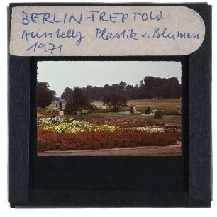 Berlin, Ausstellung Plastik und Blumen 1971