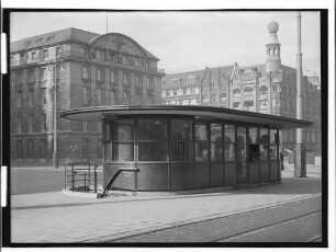 Verkehrspavillon Rathausmarkt (Hamburg-Altstadt): Teilansicht : SchumacherWV Nr. 345