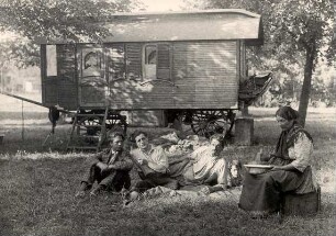 Zigeuner im Spreewald : Gesellschaftliche Volkskultur. Ort: Bórkowy / Burg-Spreewald. Zigeuner im Spreewald