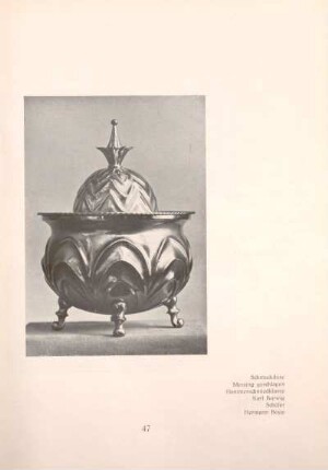 Schmuckdose Messing geschlagen, Hammerschmiedklasse Karl Barwig, Schüler Hermann Bopp