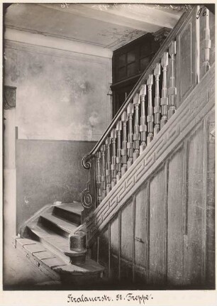 Wohnhaus Stralauer Straße 50, Berlin-Mitte: Innenansicht Treppenhaus (aus: Julius Kohte, Alt-Berlin, Bauwerke in Berlin und Charlottenburg, aufgenommen 1907-1914)