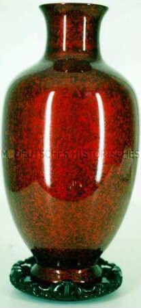 Vase mit Fuß