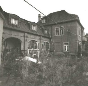 Cossebaude-Niederwartha, Meißner Straße 13. Villa (Sommersitz) (1919). Portal