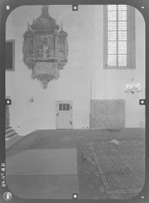 Erfurt-Altstadt. Kaufmannskirche St. Gregor (Baubeginn 1291, Wiederherstellung bis 1952). Inneres (Teilansicht) mit Epitaph nach Norden