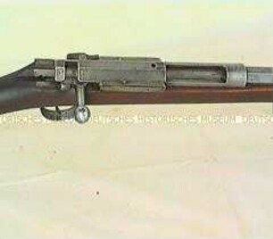 Gewehr mit Hinterladung und Geradzug-Zylinderverschluss