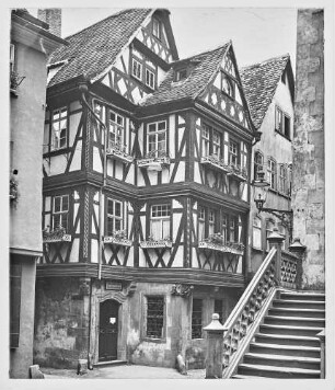 Haus zu den vier Gekrönten
