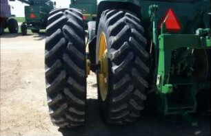 Fotografie: Traktor, Fahrwerk, Zwillingsreifen