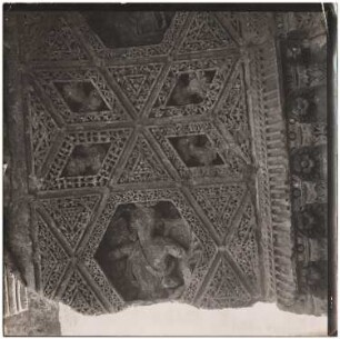 Decke des Peristyls, Baalbek: Detail