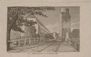 Das Schloss in Liebenwerda (heute Bad Liebenwerda an der Schwarzen Elster im südlichen Brandenburg), Blick über die Brücke auf das Amtsgericht im Herrenhaus und die Ruine des Lubwartturms (um 1207 als Bergfried errichtet)