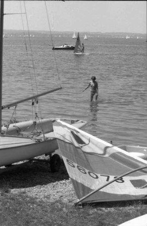 Herrsching: am Strand, Baden und Windsurfing