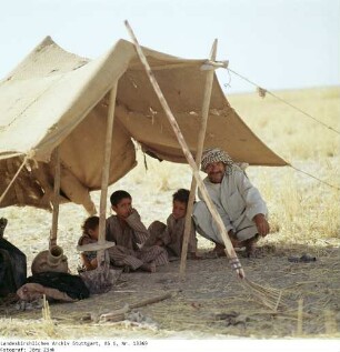 Irak: Esel an der Wasserpumpe