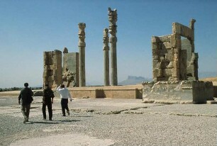 Persepolis. Seitlicher Blick auf das Tor aller Länder