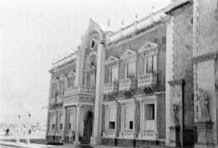 Gebäude : Reisefotos Karibik. Trinidad. Historistisches Gebäude (vielleicht in Port of Spain)