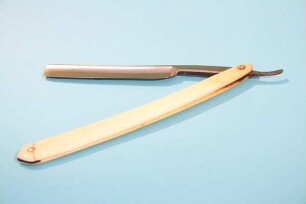 RASIERMESSER