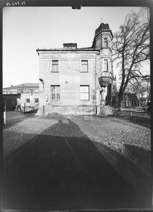 Weinböhla, Kirchplatz 2. Zentralgasthof (um 1905). Seitenansicht