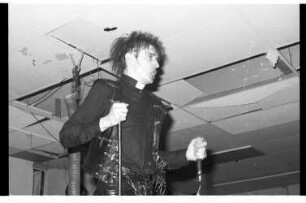 Einstürzende Neubauten 29.10.1983 I N6