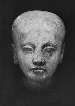 Kopf einer Tochter von Amenophis IV.