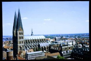 Lübeck: Marienkirche und Rathaus vom Turm