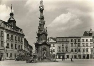 Jindřichův Hradec (Neuhaus). Marktplatz mit Pestsäule (1764)