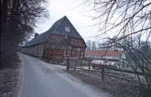 Schönningstedt: Silk: traufständige Fachwerkscheune