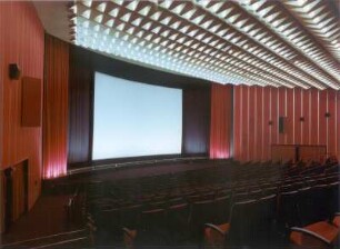 Dresden-Altstadt. Filmtheater Prager Straße (Rundkino). Zuschauerraum (1018 Plätze)