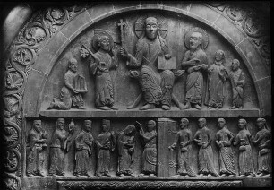 Basel, Münster, Galluspforte, Tympanon, thronender Christus, Petrus und Paulus mit Stiftern, kluge und törichte Jungfrauen, Traditio Legis ?