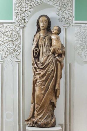 Mondsichelmadonna aus einer unbekannten Fuldaer Klosterkirche