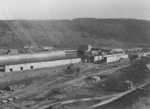 Gesamtansicht der Schleusenbaustelle Hessigheim/Neckar