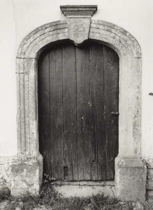 Brabschütz-Podemus, Podemuser Ring 1. Bauernhof (bez. 1793). Toranlage, Pforte (bez. 1793)
