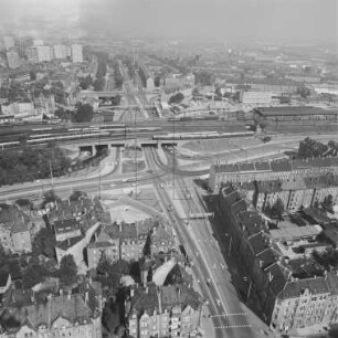 Schmidtstedter Brücke am Hauptbahnhof von Erfurt : Blickrichtung Nordosten