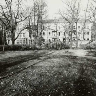 Villa : Villa (E. 19. Jh.) und Erweiterungsbau