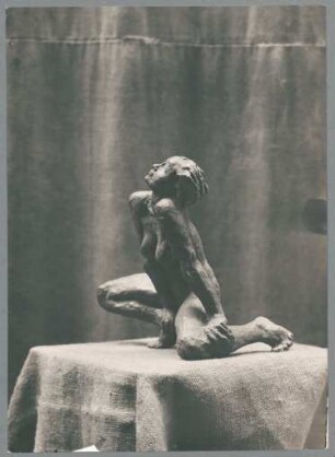 Hockende, 1926, Bronze