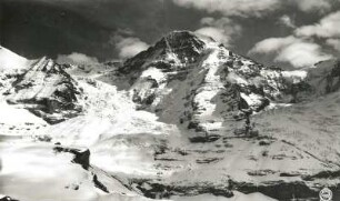 Berner Alpen. Mönch (4107 m) von Süden