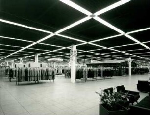 DEZ Einkaufszentrum, 1968
