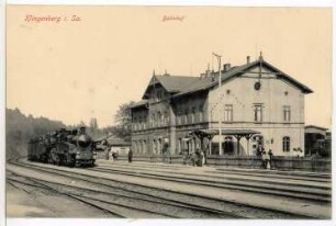 Klingenberg. Bahnhof mit Güterzug