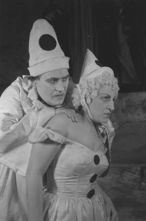 Szenenbilder aus der Oper "Der Bajazzo" von Ruggero Leoncavallo an der Deutschen Staatsoper Berlin : Rollenporträts