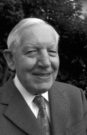 Freiburg: Im Oberfeld 10; Prof. Dr. Johannes Künzig; zum 80. Geburtstag; Institut für ostdeutsche Volkskunde Freiburg