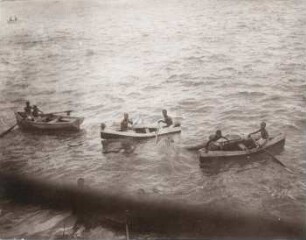 Tauchende Knaben vor Barbados