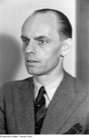 Porträtaufnahmen des Politikers Arthur Pieck, ab 1945 Leiter der Abteilung Personal und Verwaltung des 1. Berliner Nachkriegsmagistrats und von 1954.1961 Generaldirektor der Lufthansa der DDR