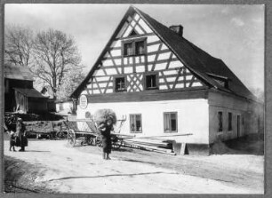 Höfen. Egerländer Fachwerkhaus. Giebelseite