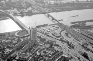 Kehl: Rheinbrücken, Europabrücke, von der Kehler Seite
