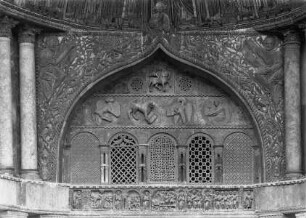 Dom San Marco — erstes Westportal von Norden