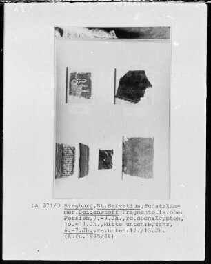 Fragment von einem Seidenstoff mit Elefanten
