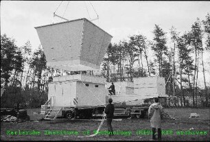 Aufbau eines Wind-Temperatur-Radars als mobile Messstation des Instituts für Meteorologie und Klimaforschung (IMK) auf der meteorologischen Messwiese des Kernforschungszentrums Karlsruhe (KfK)