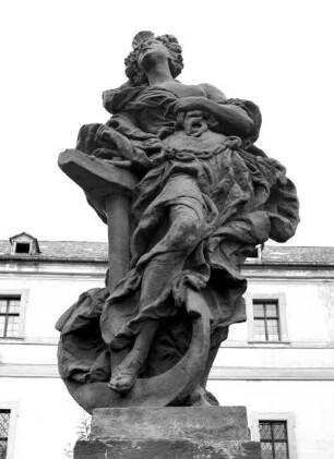 Skulptur, allegorische Darstellung: "Die Hoffnung" (Kopie). Skulptur aus der Reihe "Die zwölf Tugenden".