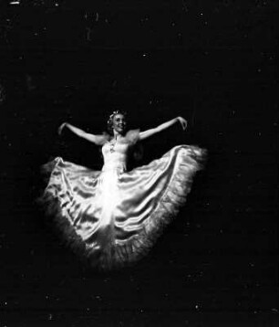 Plaza: Carise Balleett; Annemarie Lohse