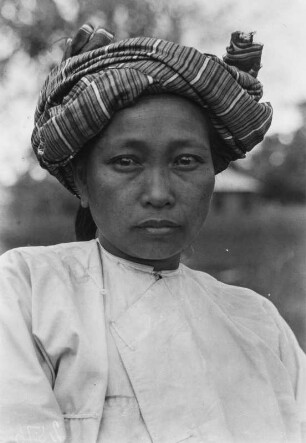 Frau der Shan (Deutsche Indien-Expedition 1926/1929 - 3. Myanmar)