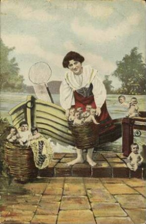 [Babies im Storchenteich, im Holzkorb]
